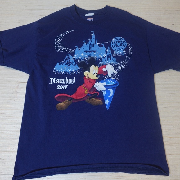 Disney Parks Sorcerer Mickey Disneyland Resort 2017 Graphic Tee XL - Picture 1 of 4